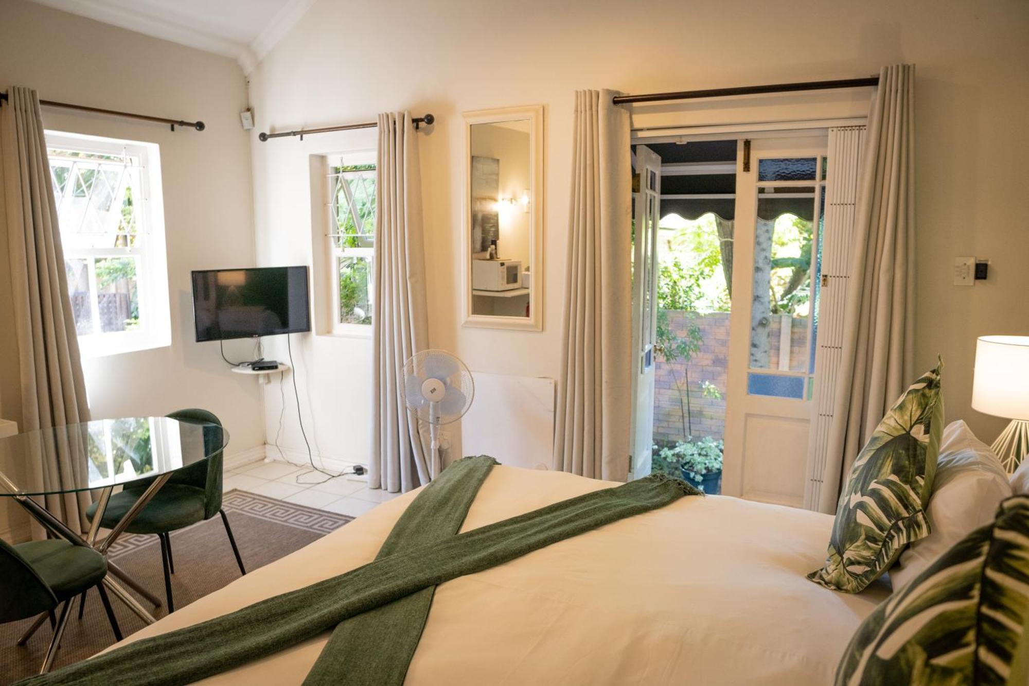 Rustic Manor Guest House Tokai Exterior photo